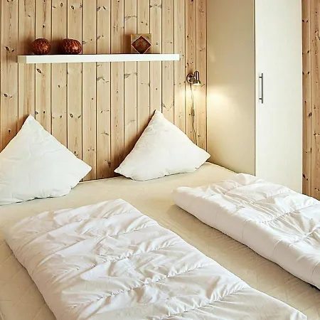 Three-bedroom Holiday In Ulfborg 11 *