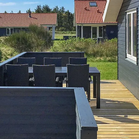 Three-bedroom Holiday In Ulfborg 11 *